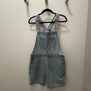 Sunday Best Overheard Shortall